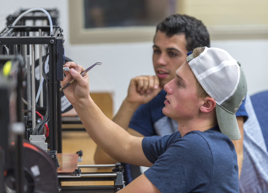 image of student engineers