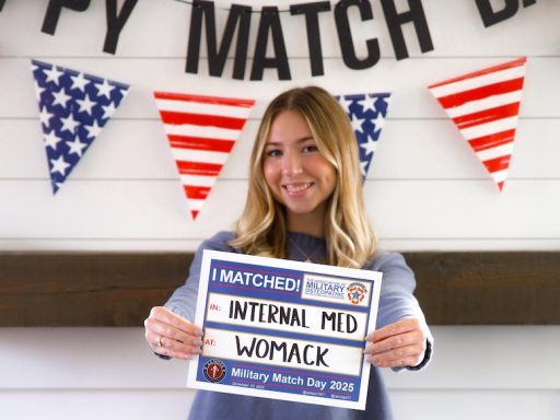 幸运中国168体彩开奖记录历史 查询飞行艇结果官网记录-Military Match Day: Nine Campbell medical school students earn residencies