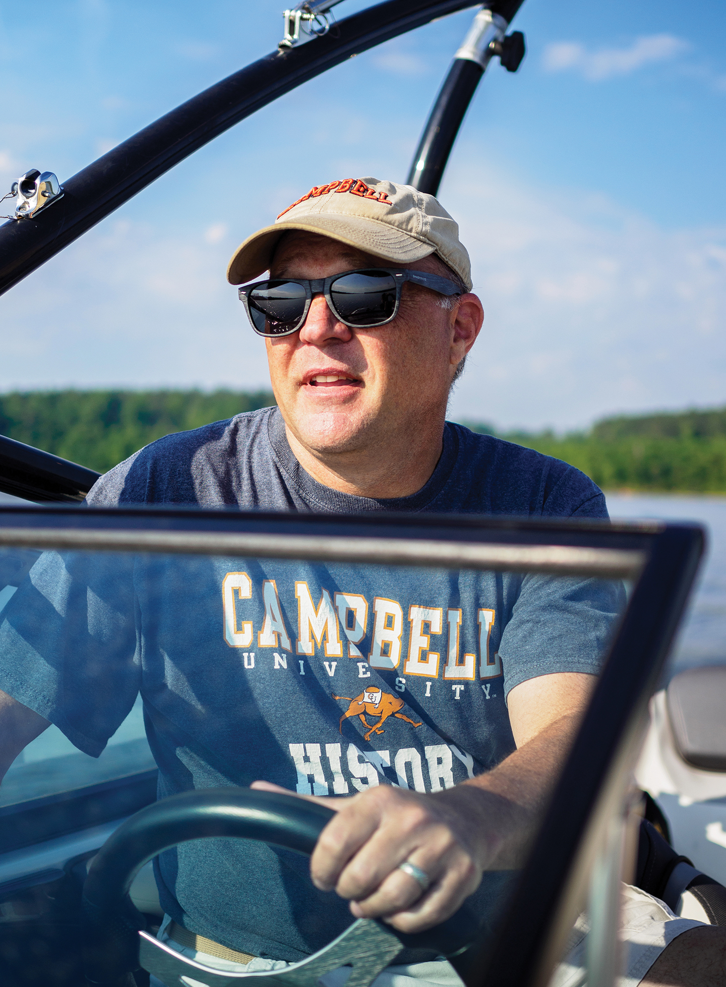 Mercogliano rides on the Suez Canal